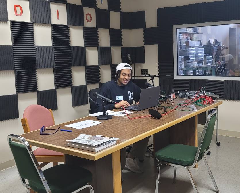 Aaron Fonseca, Creative Lab
Library Assistant,at the Catherine Schweinsberg Rood Central Library